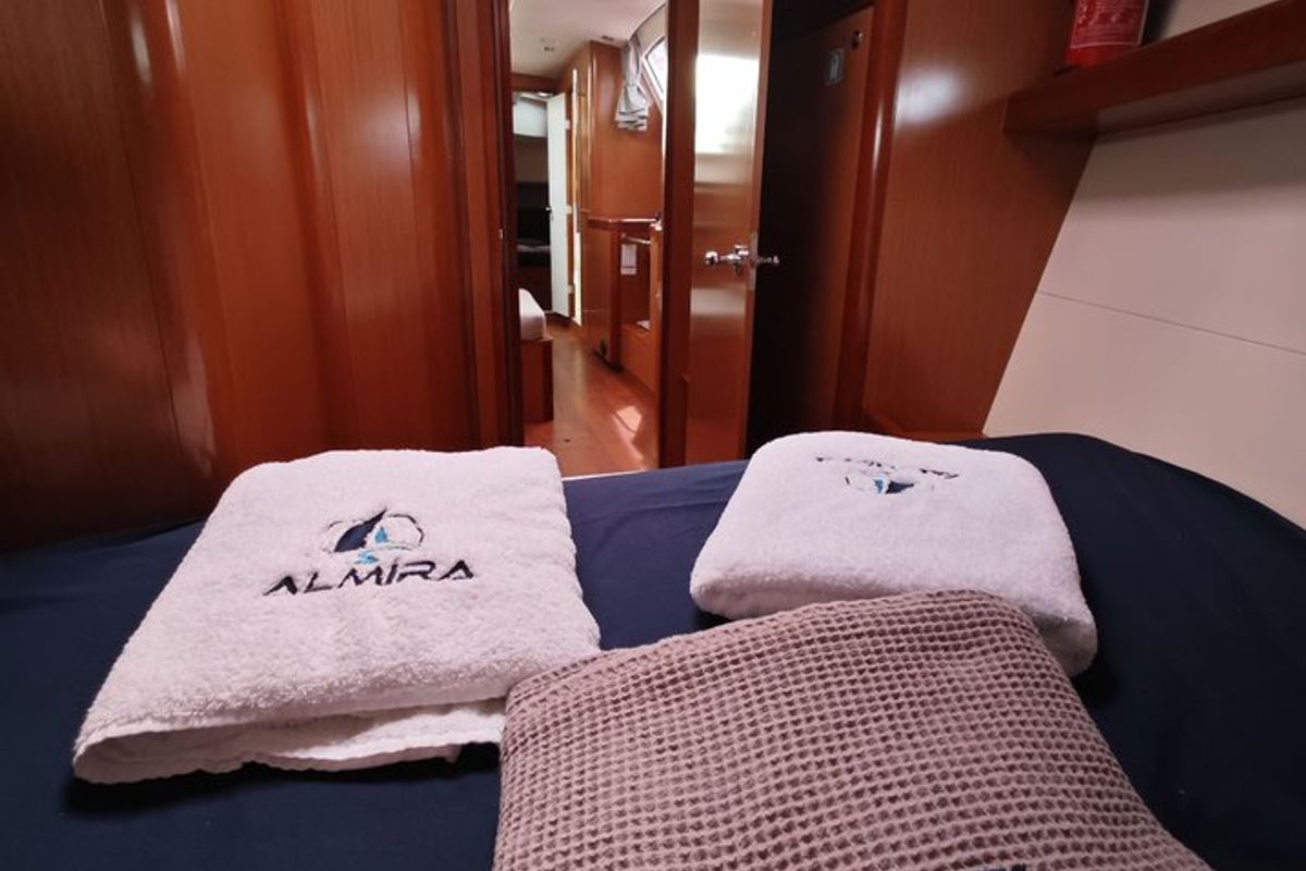 Cabin on Lilium, a Beneteau Oceanis 43 Family sailboat at Fethiye, Turkey