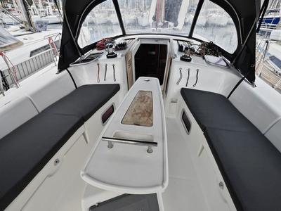 Cockpit of Lilium, a Beneteau Oceanis 43 Family sailboat at Fethiye, Turkey