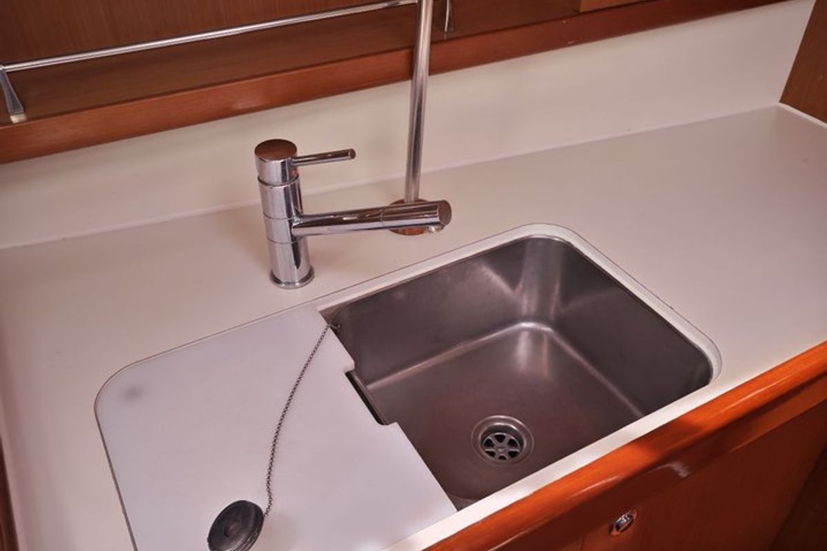 Galley of Lilium, a Beneteau Oceanis 43 Family sailboat at Fethiye, Turkey
