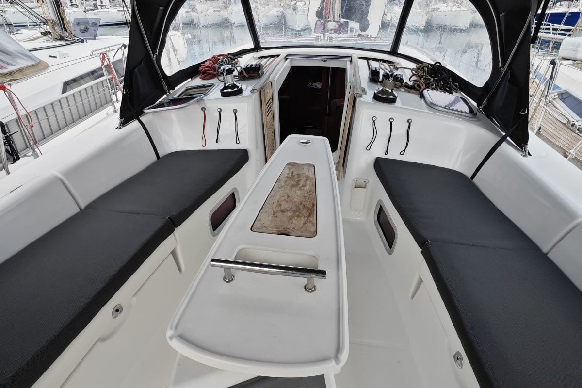 Cockpit of Lilium, a Beneteau Oceanis 43 Family sailboat at Fethiye, Turkey