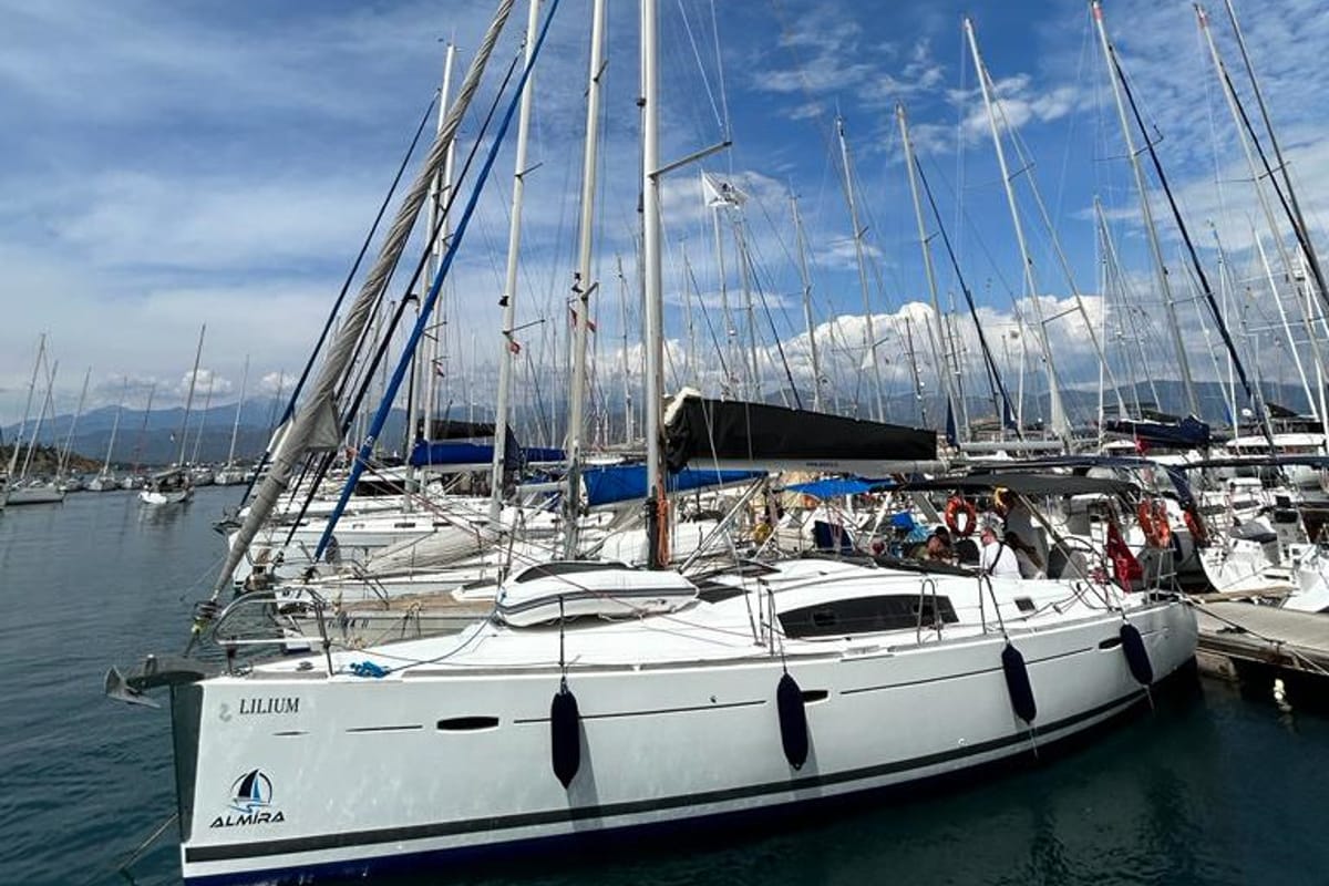 Exterior view of Lilium, a Beneteau Oceanis 43 Family sailboat at Fethiye, Turkey