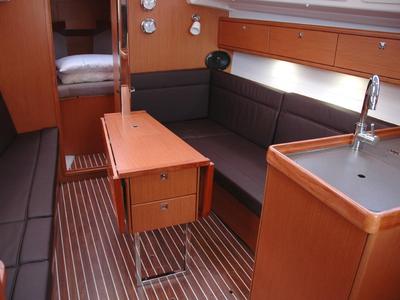 Salon of Kleeia, a Bavaria Cruiser 33 sailboat at Olbia, Italy