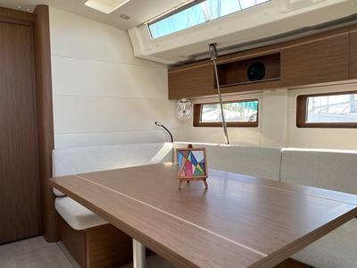 Salon of Kallisto, a Beneteau Oceanis 51.1 sailboat at Athens, Greece