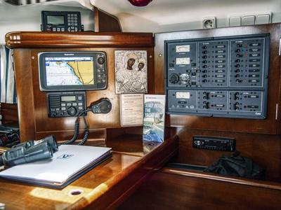 Cockpit of IRIDA, a Beneteau Oceanis 473 sailboat at Marina Delta Kallithea, Greece