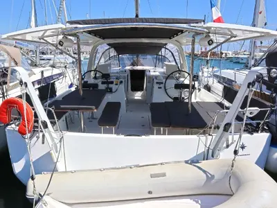 Cabin on Sun Rise I, a Jeanneau Sun Loft 47 sailboat at Athens, Greece