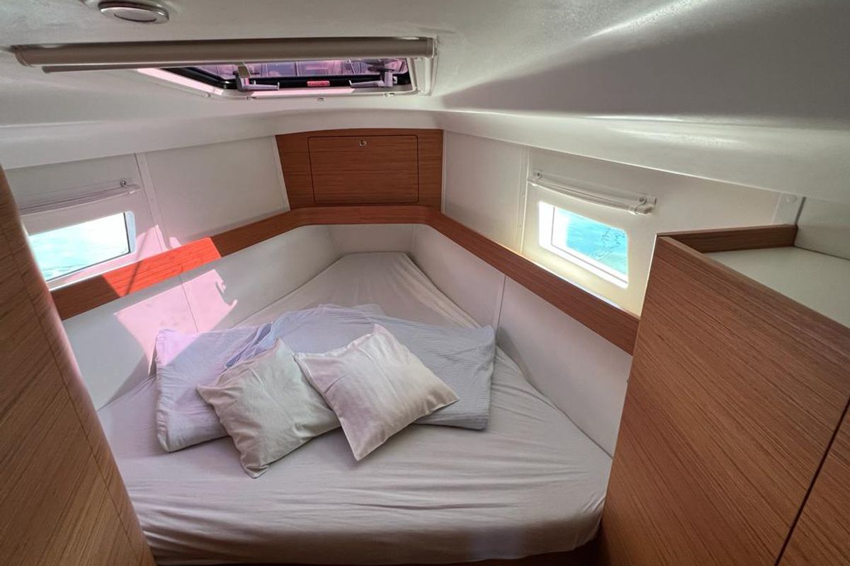 Cabin on Kaminari, a Elan Impression 45 sailboat at Punat, Croatia