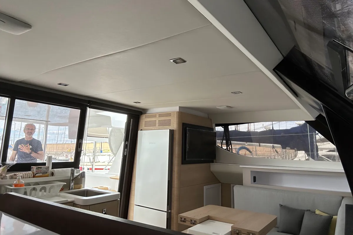 Salon of Ilusión, a Aventura Catamarans Aventura 37 catamaran at Valencia, Spain