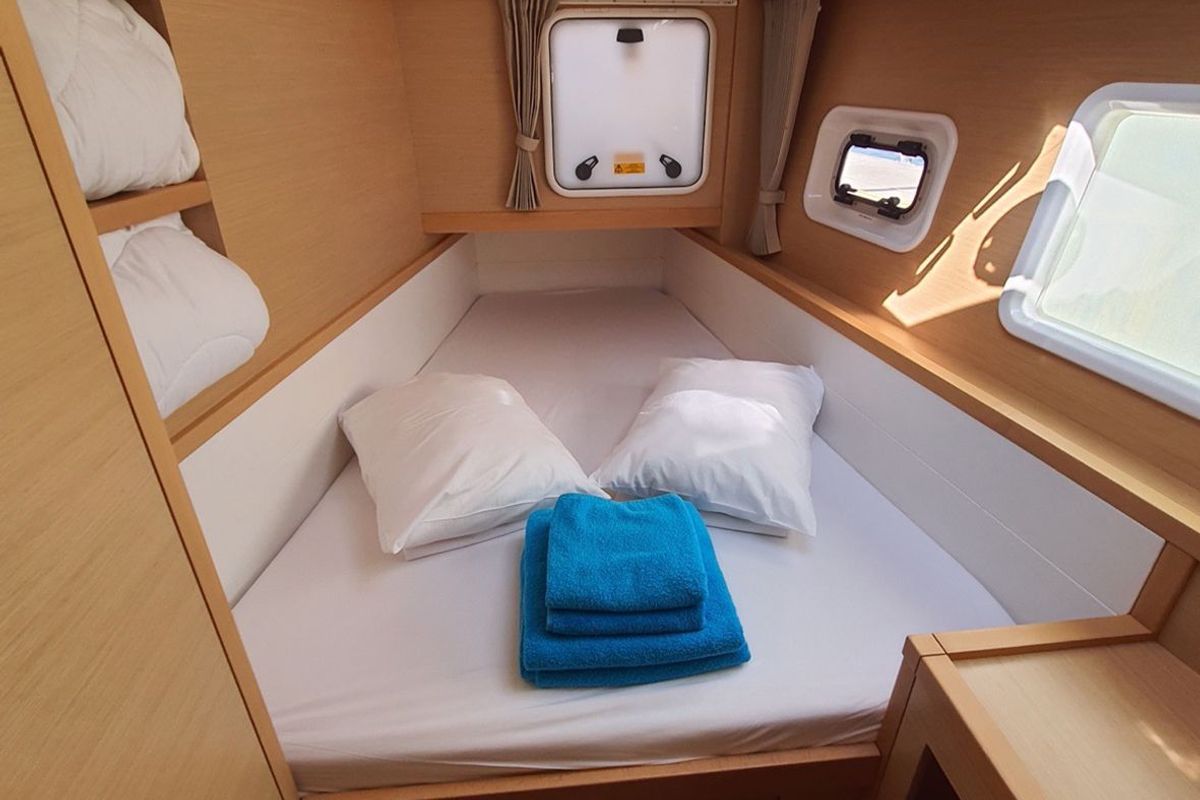 Cabin on Pulpo, a Lagoon 39 catamaran at Dubrovnik, Croatia