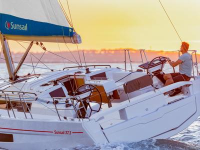 Sunsail 37.3 Premium Plus