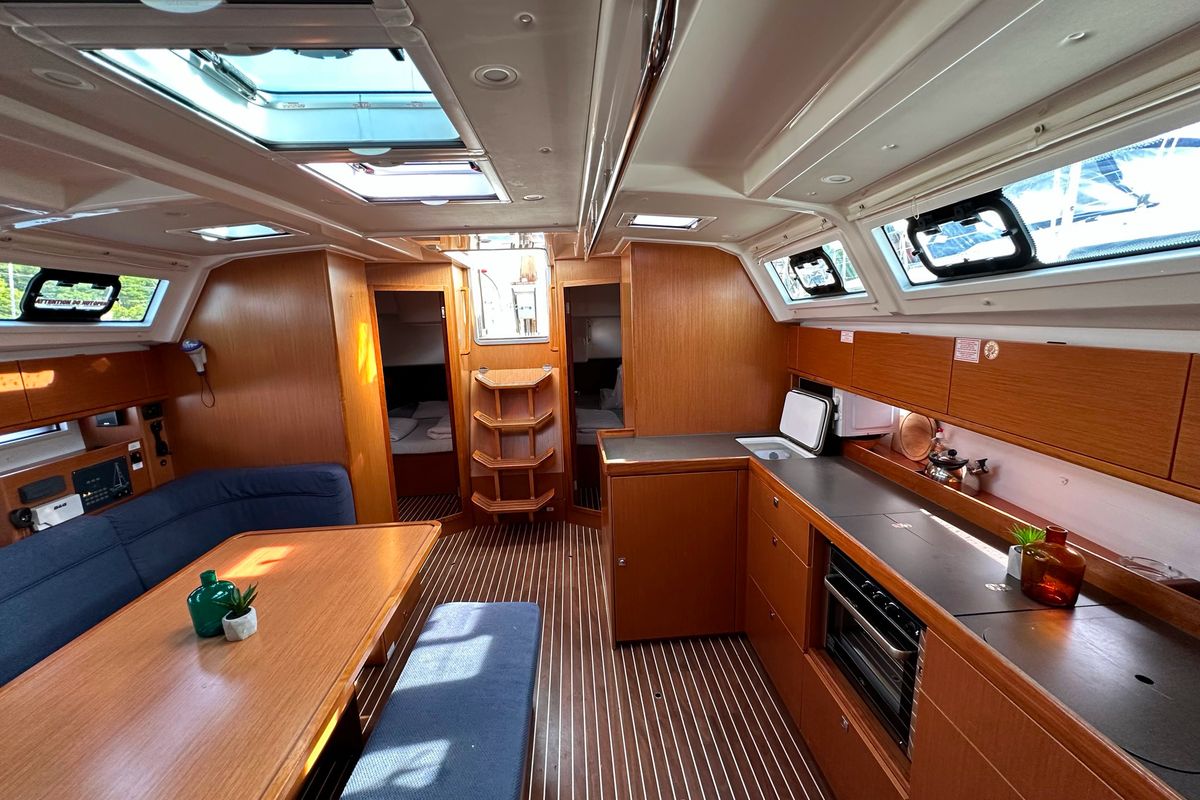 Salon of Io, a Bavaria Cruiser 46 sailboat at Općina Pakoštane, Croatia