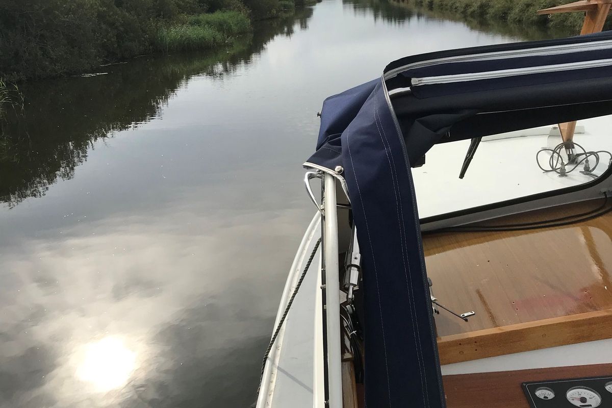 Myrthe, a Gulet Boarnkruiser 920 motorboat at Heukelum, Netherlands