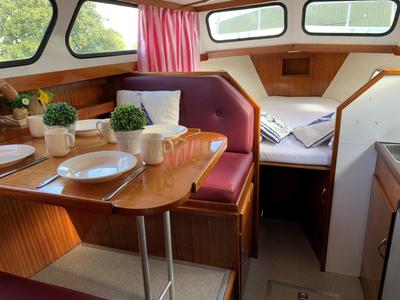 Salon of Myrthe, a Gulet Boarnkruiser 920 motorboat at Heukelum, Netherlands