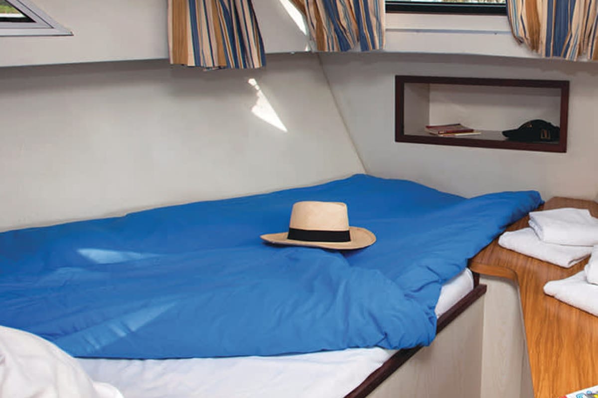 Cabin on Corvette A - Budget 1, a Cygnet Corvette A motorboat at Nieuwpoort, Belgium