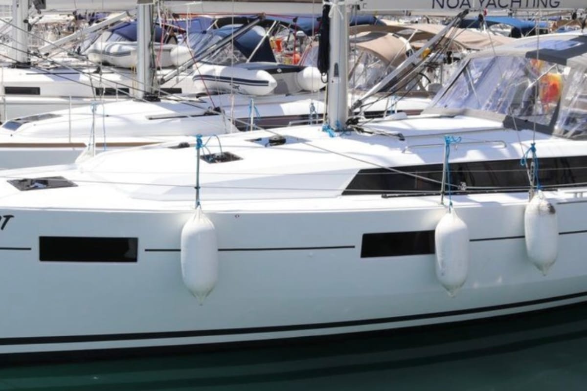Exterior view of Mala Nevina, a Beneteau Oceanis 41.1 sailboat at Preveza, Greece