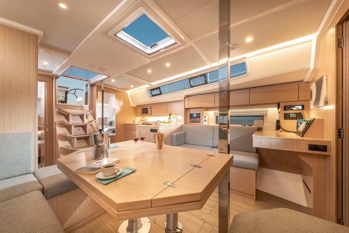 Salon of NAYJARA II, a Bavaria C42 sailboat at Cecina, Italy