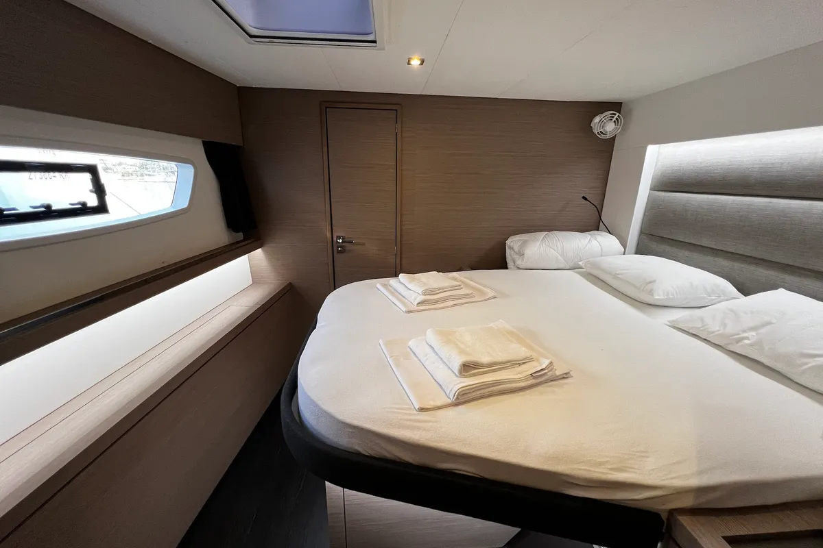 Cabin on Andy, a Fountaine Pajot Tanna 47 catamaran at Općina Sukošan, Croatia