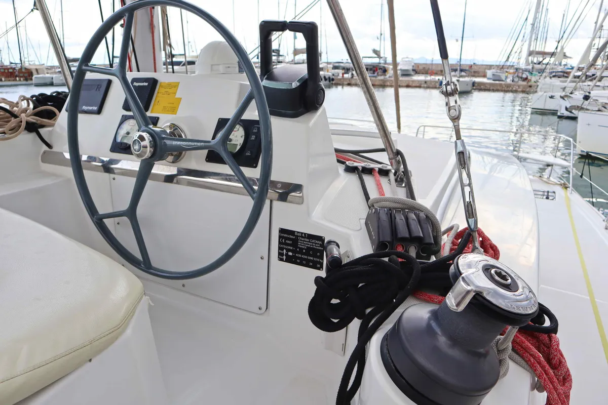 MEMORIES, a Bali Bali 4.1 catamaran at Parikia, Greece