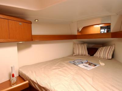 Cabin on Fun Five, a Beneteau Oceanis 34 sailboat at Nieuwpoort, Belgium