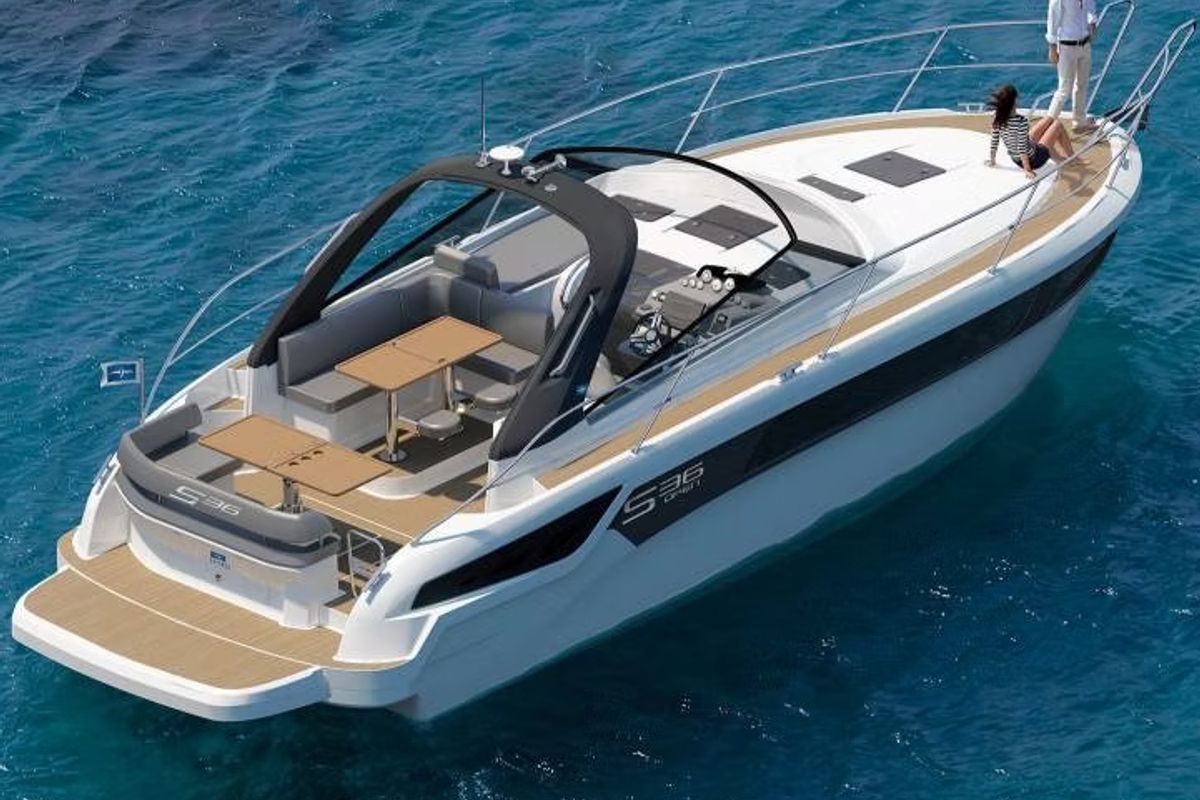 Exterior view of Felicita, a Bavaria Sport 360 Open motorboat at Calvià, Spain
