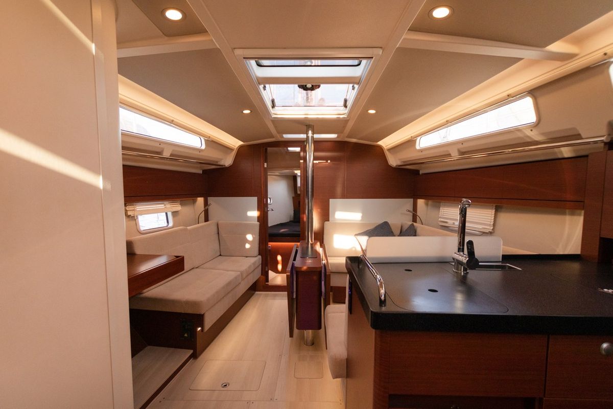 Salon of Lady Marga, a Hanse Yachts Hanse 388 sailboat at Dénia, Spain