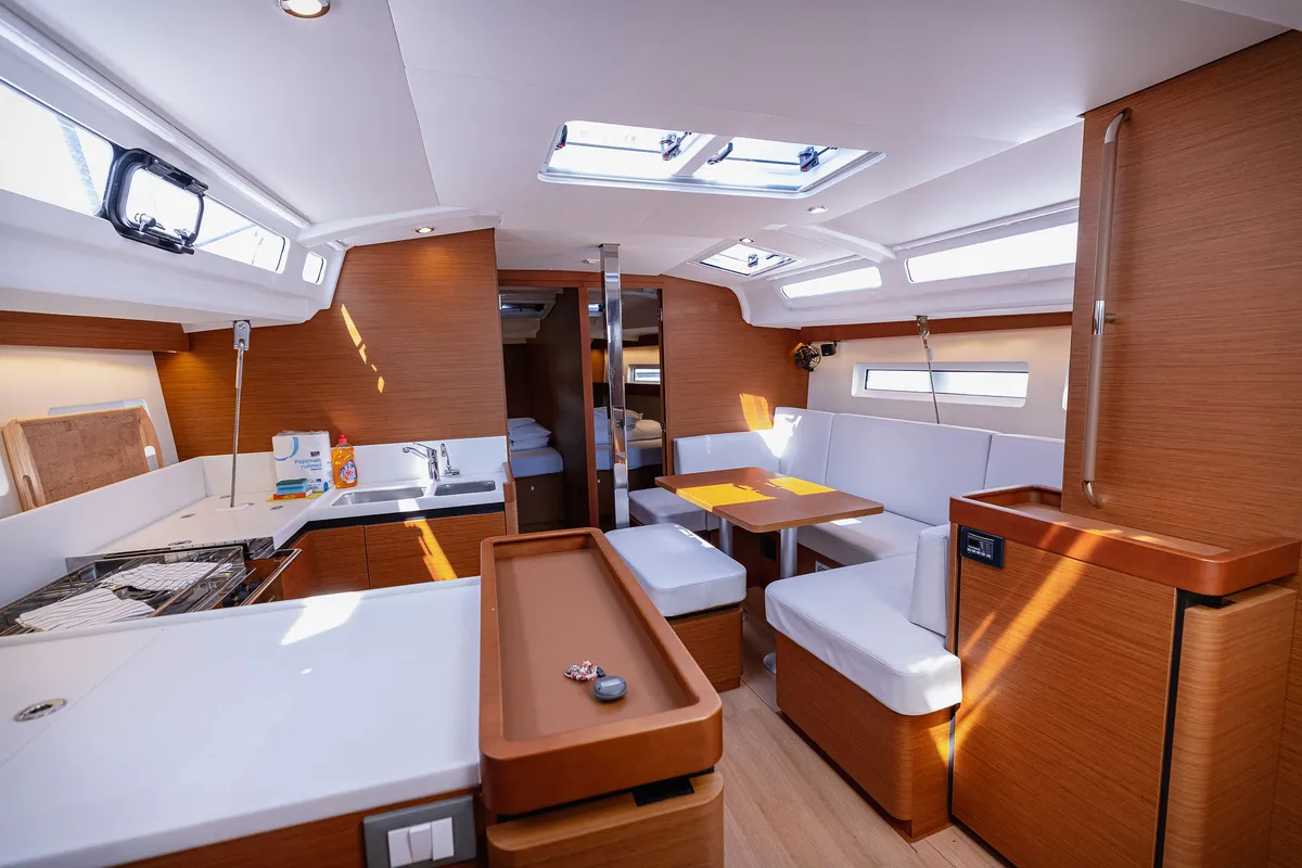 Salon of Mikkamakka, a Jeanneau Sun Odyssey 440 sailboat at Grad Kaštela, Croatia