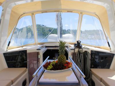 Deck of Diamanti I, a Beneteau Oceanis 41.1 sailboat at Skiathos, Greece