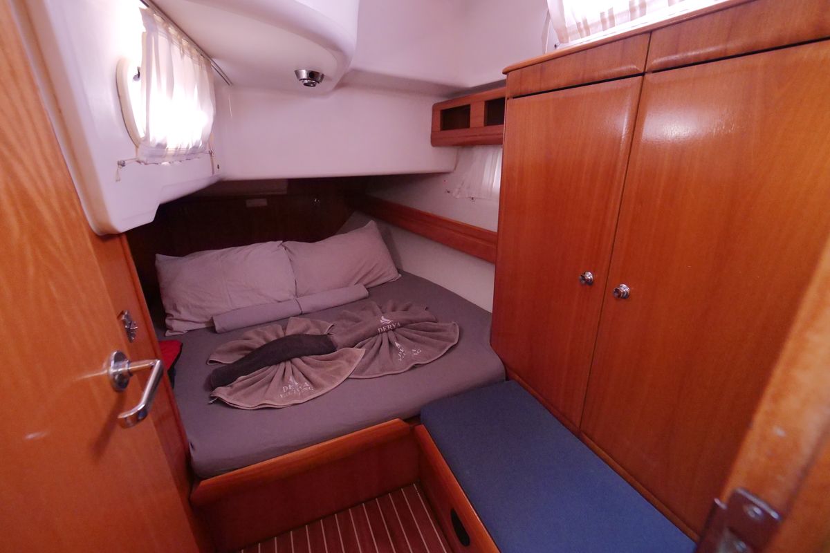 Cabin on Andiamo, a Bavaria 42 sailboat at Fethiye, Turkey