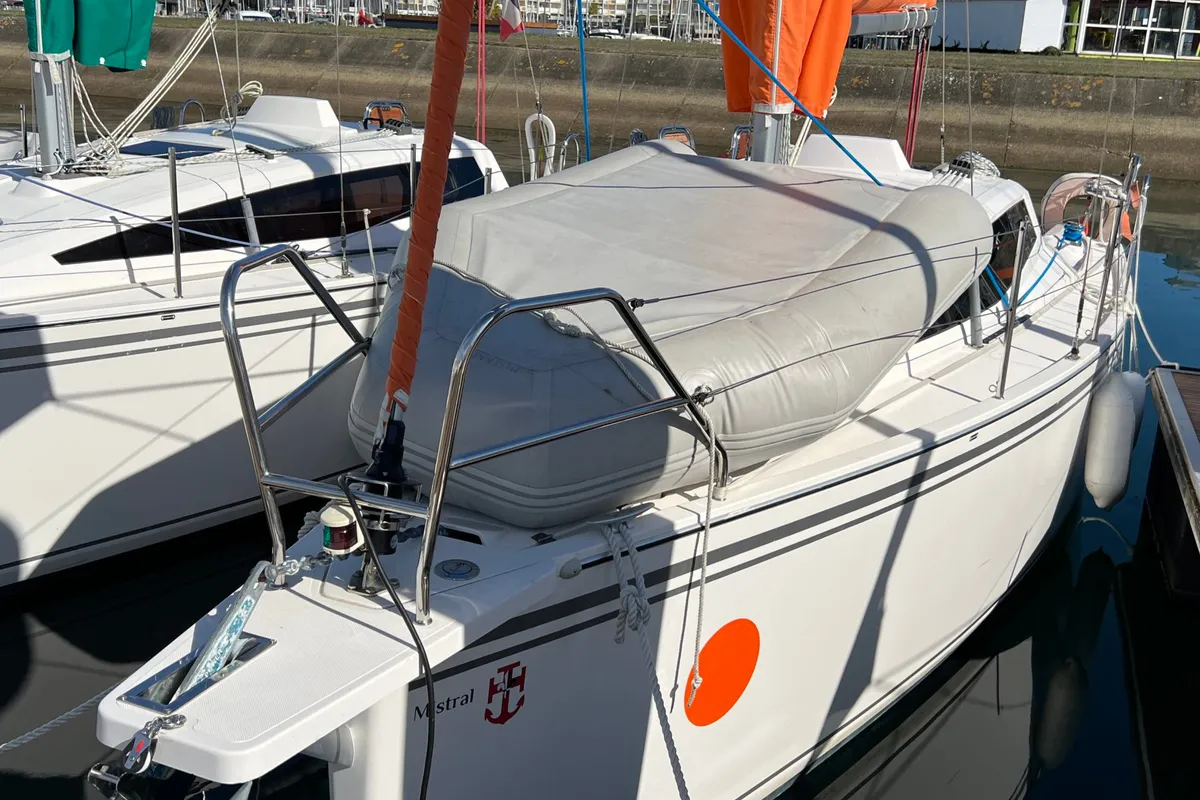 Exterior view of Mistral, a Northman Maxus 26 Standard sailboat at Port Navalo, France