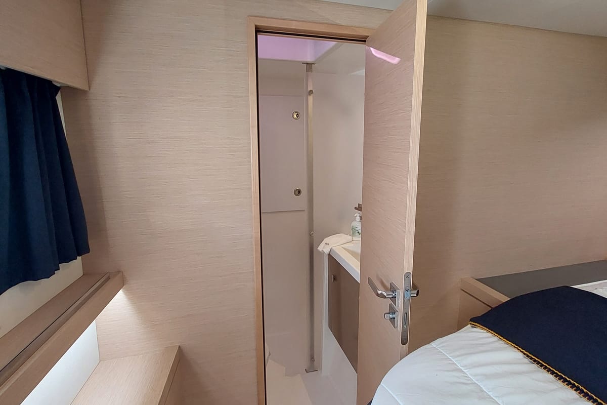Cabin on Ancora Reha, a Fountaine Pajot Saona 47 catamaran at Rosignano Solvay, Italy