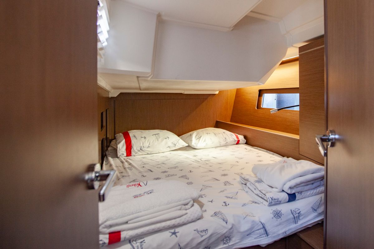 Cabin on Breezy, a Beneteau Oceanis 46.1 sailboat at Marmaris, Turkey