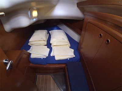 Cabin on Skalice, a Cantiere Del Pardo (Grand Soleil) Grand Soleil 43 sailboat at Grad Šibenik, Croatia