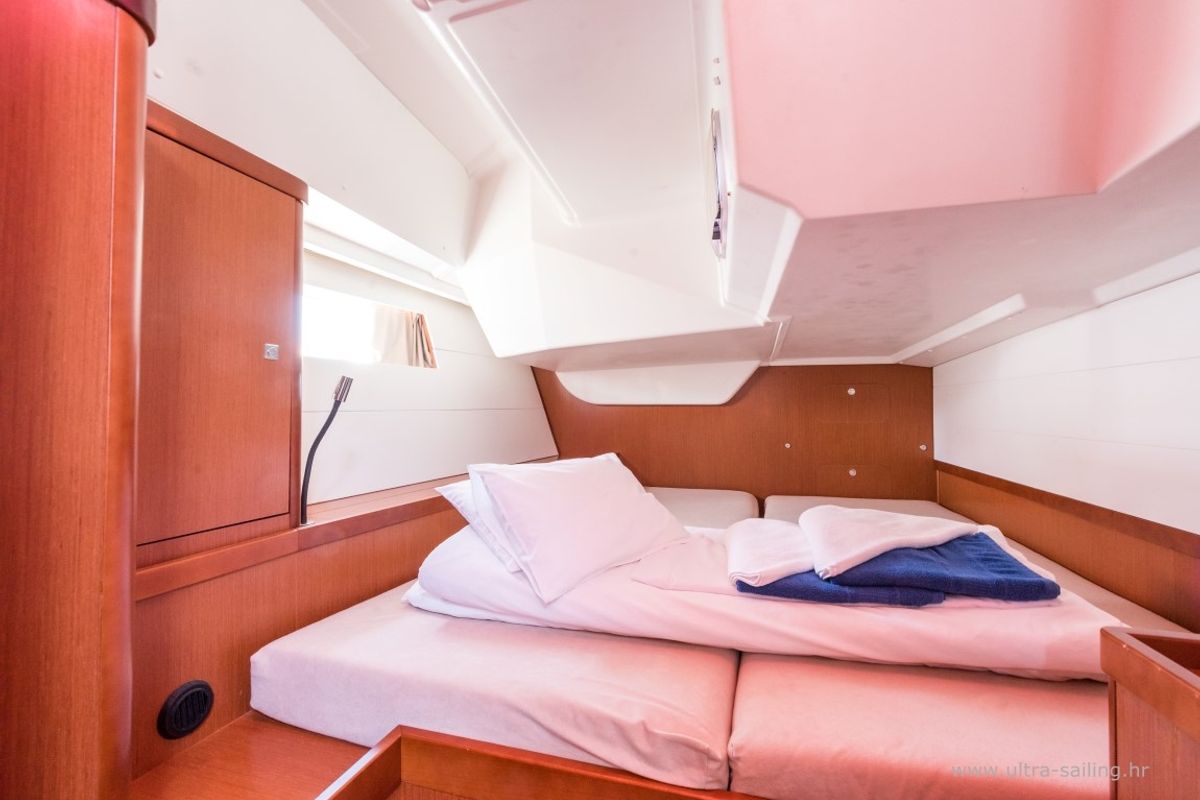 Cabin on Summer Dream, a Beneteau Oceanis 48 sailboat at Split, Croatia