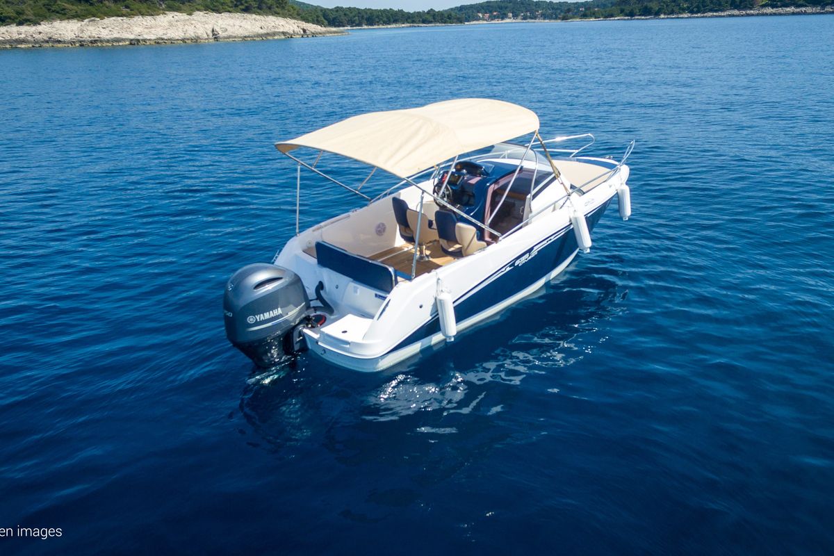 Exterior view of 253065ML, a Galeon Galia 630 motorboat at Mali Lošinj, Croatia