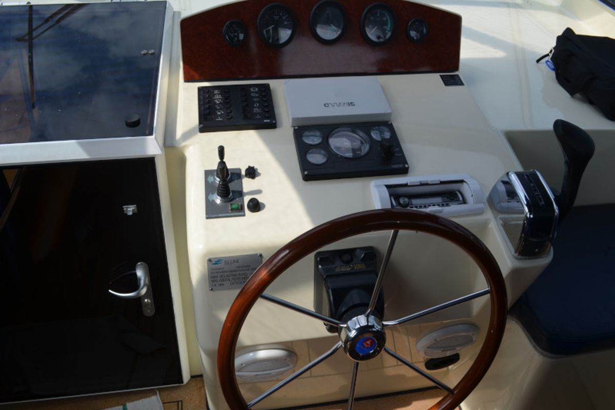 Salon of Evolution, a De Drait Reline 1260 motorboat at Drachten, Netherlands