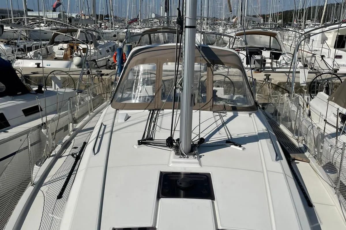 Deck of RITA, a Beneteau Oceanis 41.1 sailboat at Općina Sukošan, Croatia