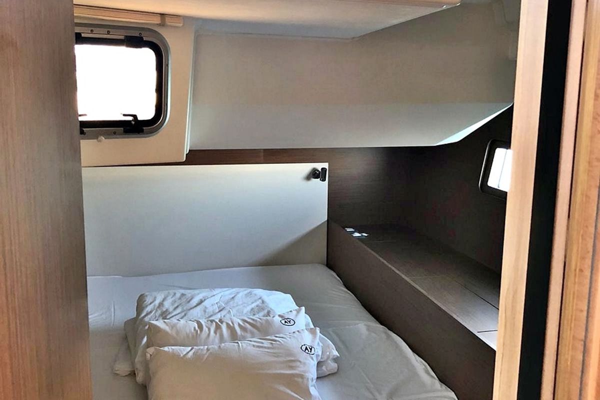 Cabin on Pearl Dreams, a Beneteau Oceanis 51.1 sailboat at Općina Sukošan, Croatia