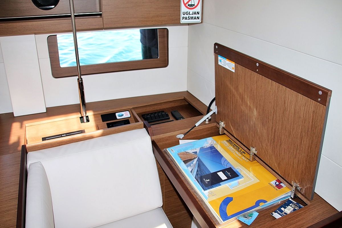 Salon of Pearl Dreams, a Beneteau Oceanis 51.1 sailboat at Općina Sukošan, Croatia