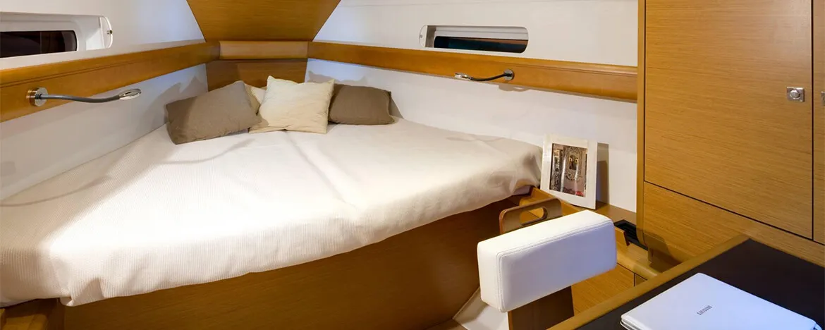 Cabin on Anerada, a Jeanneau Sun Odyssey 419 sailboat at Athens, Greece