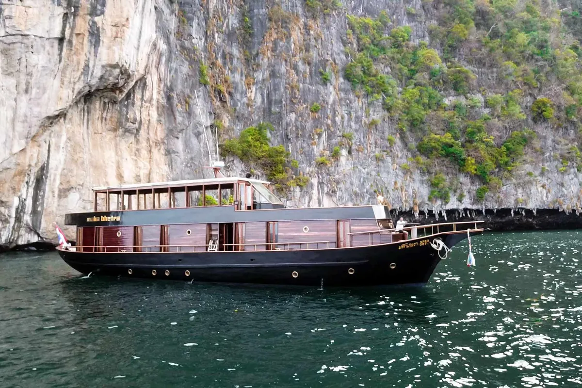Maha Bhetra, a Motoryacht Motoryacht yacht at Mai Khao, Thailand