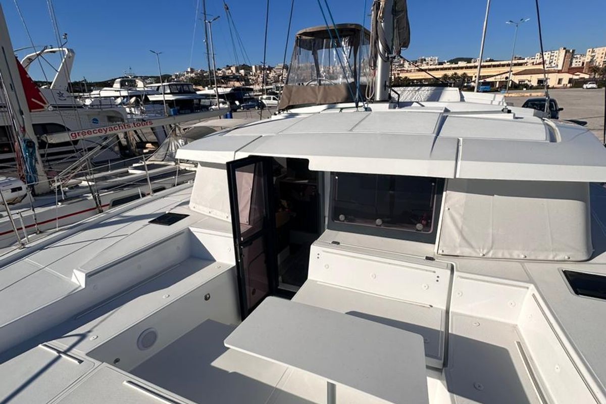 Deck of High School, a Bali 4.2 catamaran at Svoronata, Greece
