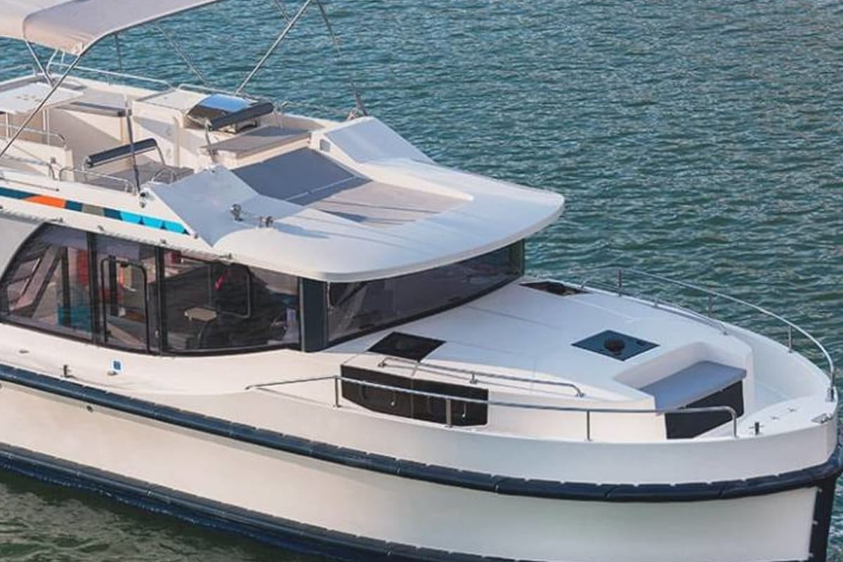 Exterior view of Horizon 2, a Cygnet Horizon 2 motorboat at Otonabee–South Monaghan, Canada