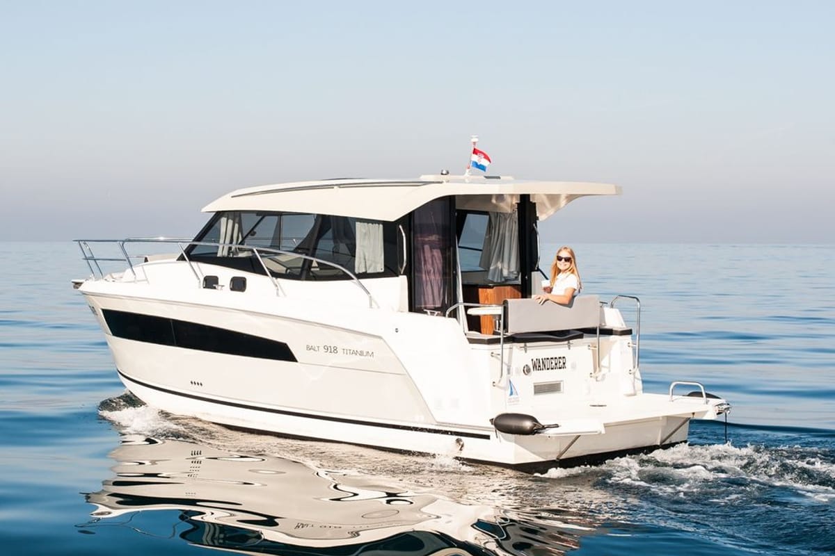 Exterior view of Wanderer, a Bali Balt 918 Titanium motorboat at Zadar, Croatia