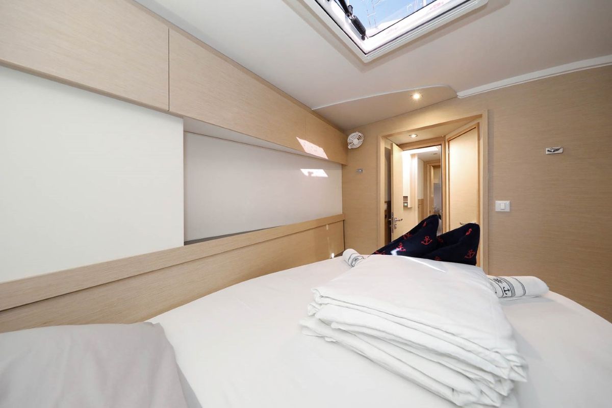 Cabin on Ocean Runner, a Fountaine Pajot Astrea 42 catamaran at Općina Medulin, Croatia