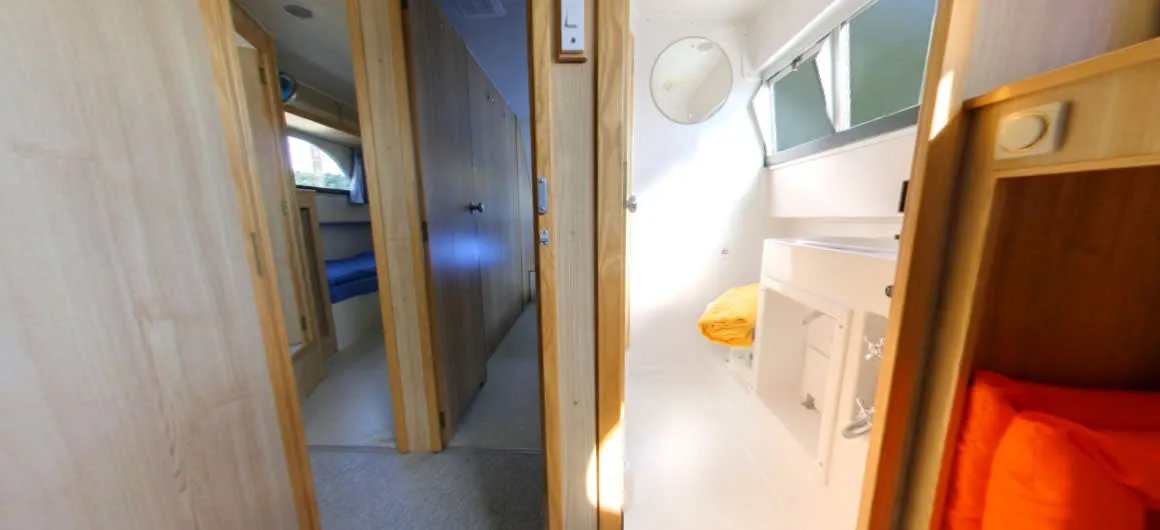 Head on Calypso - Comfort 18, a Cygnet Calypso motorboat at Frankfort, United States