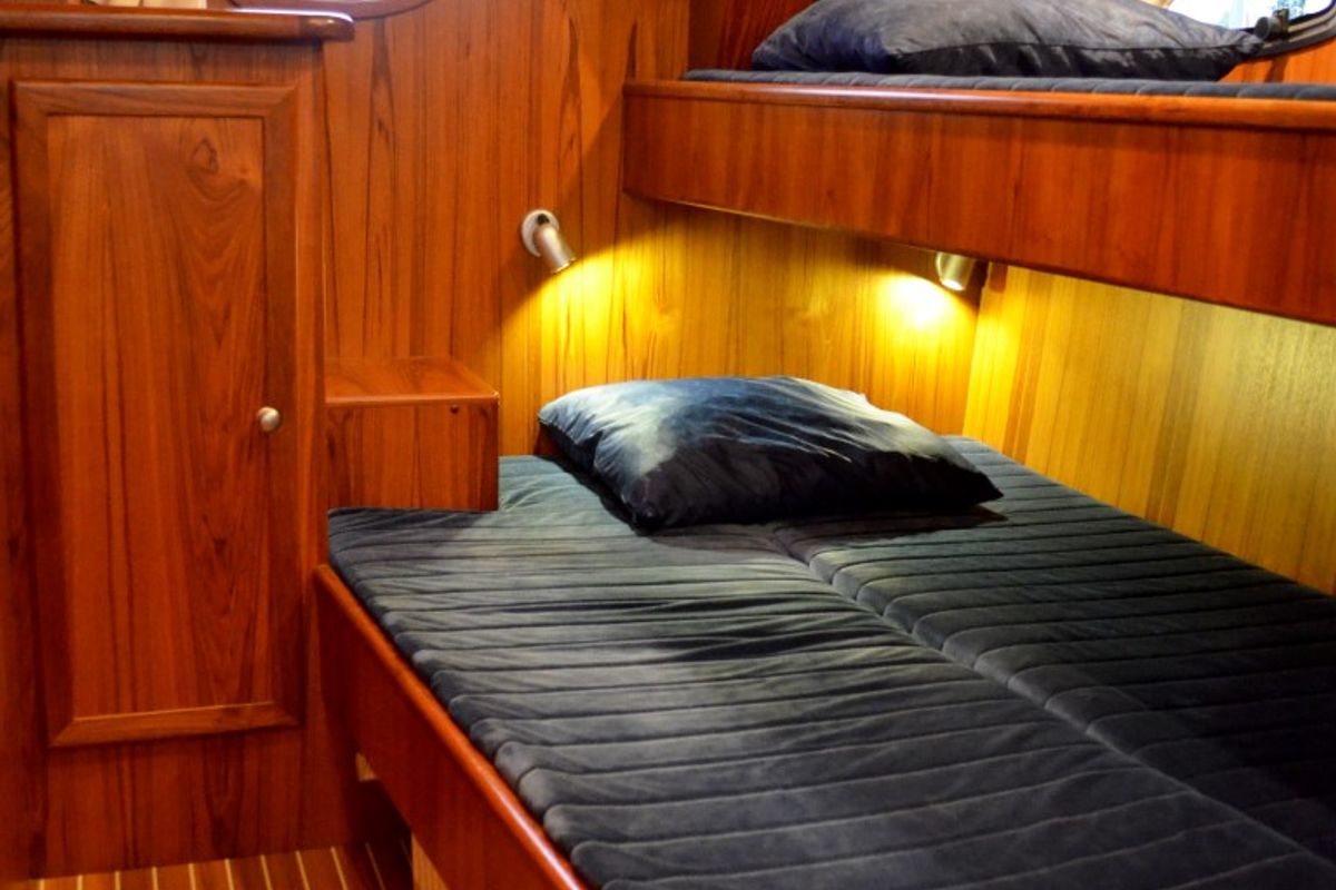 Cabin on Drait 100, a De Drait DeLuxe 42 motorboat at Drachten, Netherlands