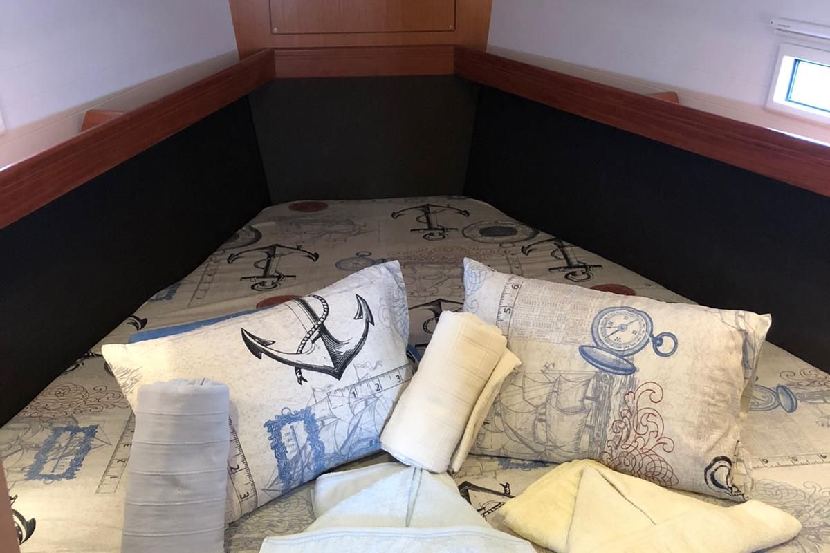 Cabin on Lana 3, a Bavaria Cruiser 37 sailboat at Split, Croatia