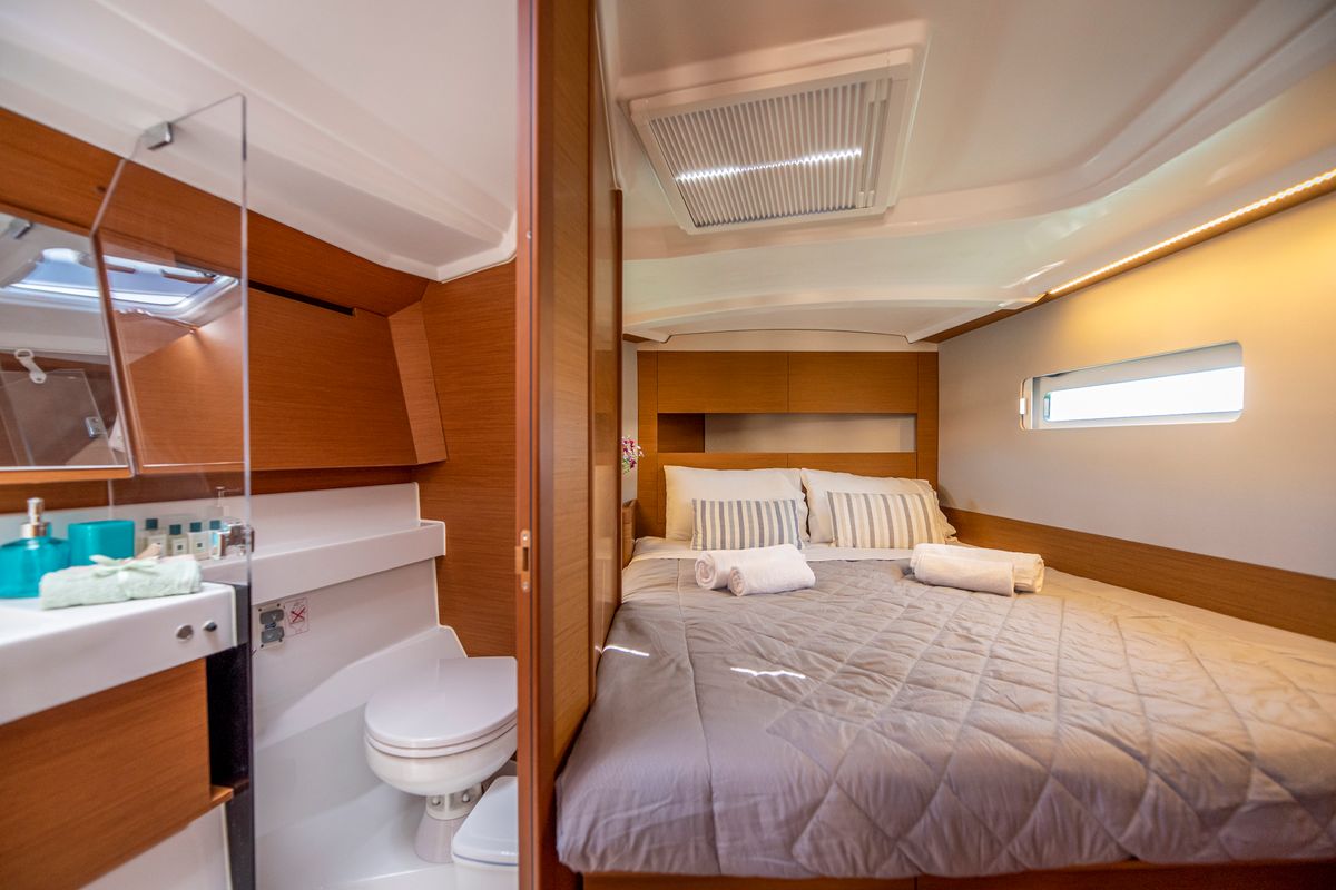Cabin on Garfish, a Jeanneau Sun Odyssey 410 sailboat at Municipal Unit of Lefkada, Greece