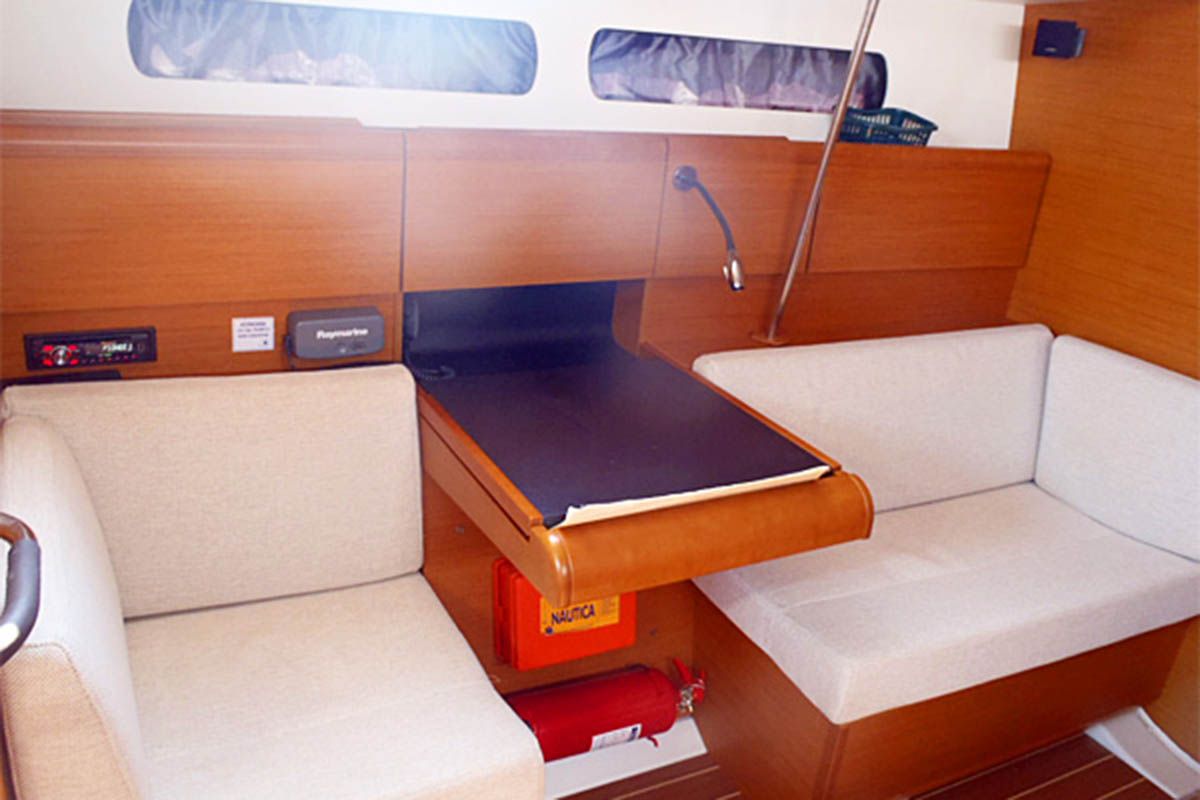 Salon of Karma, a Jeanneau Sun Odyssey 439 sailboat at Gåshaga, Sweden