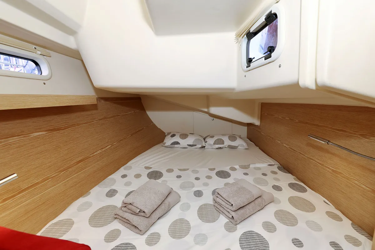 Cabin on Pretty Woman, a Hanse Yachts Hanse 415 sailboat at Grad Biograd na Moru, Croatia