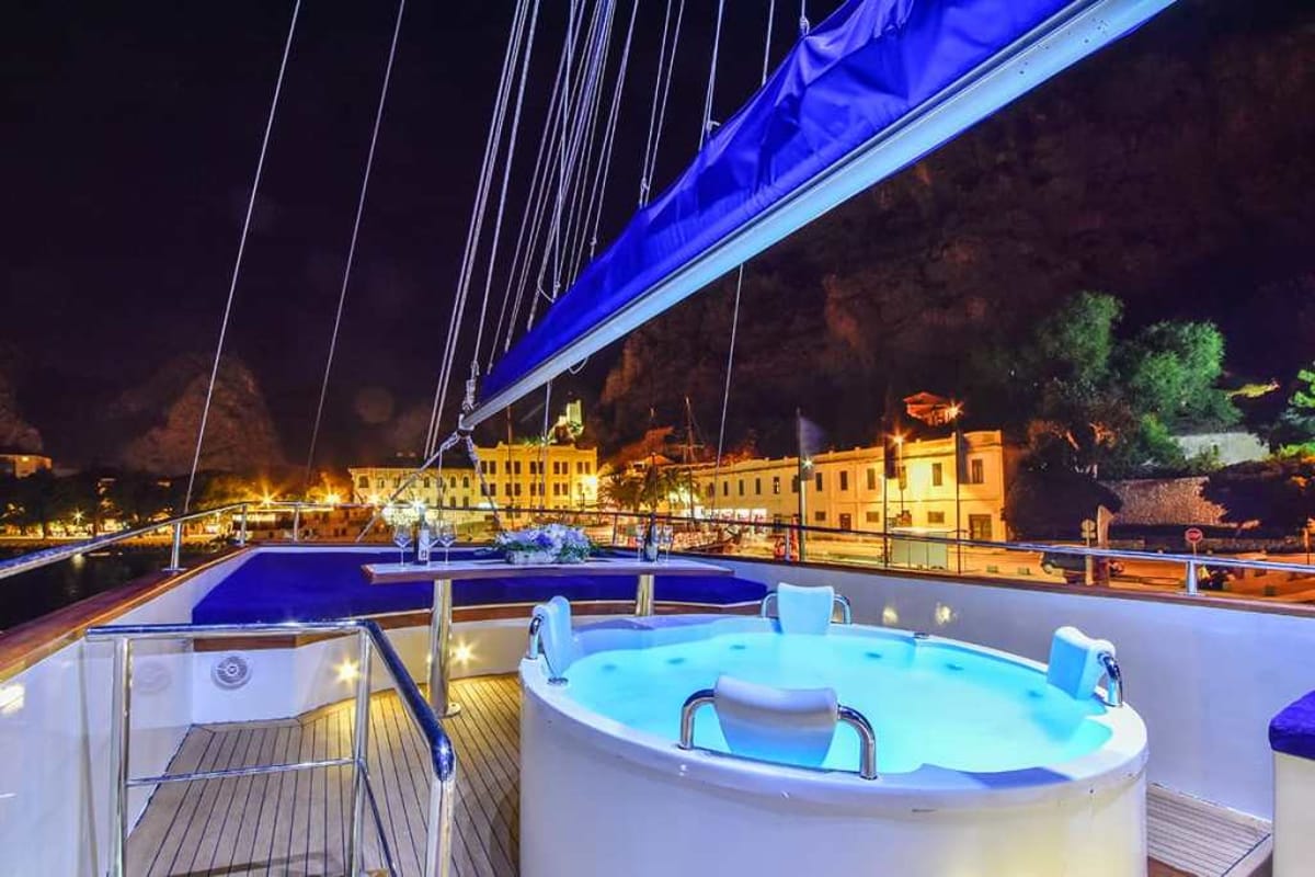 Saint Luca, a Custom Made Saint Luca yacht at Grad Omiš, Croatia